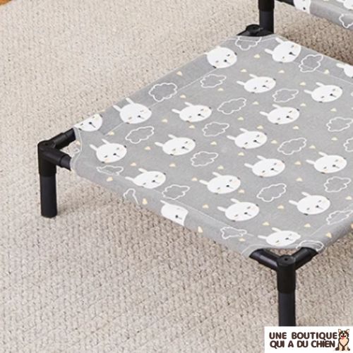 lit-de-camp-pour-chien-confortable